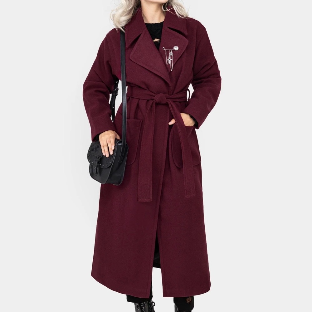 Disturbia — Meltdown Oversized Coat with Brooch - Red